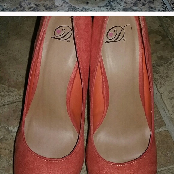 Beautiful orange platforms - Picture 2 of 4